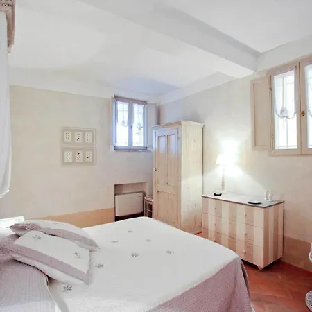 Country house Podere La Strega *