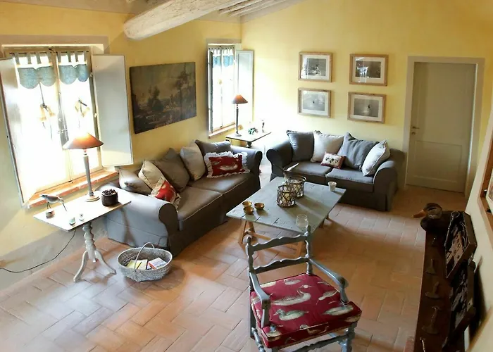 Podere La Strega Country house *