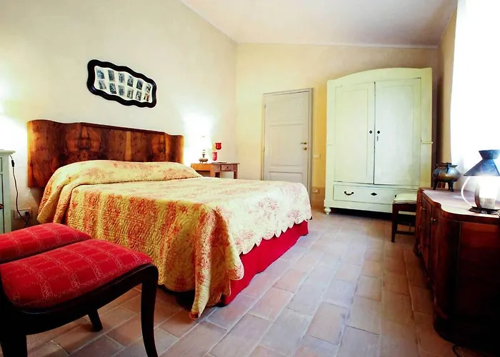 Podere La Strega Country house *
