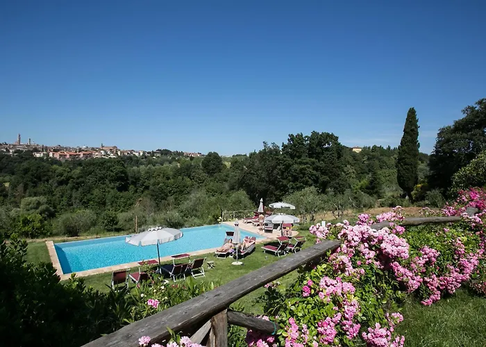 坡德利拉斯特雷加酒店 锡耶纳